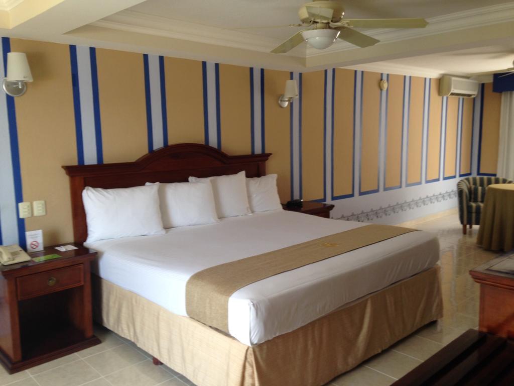 Hotel Plaza Colonial Campeche Zimmer foto
